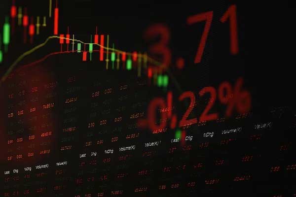 营收净利双降 中国中免加速扩版图